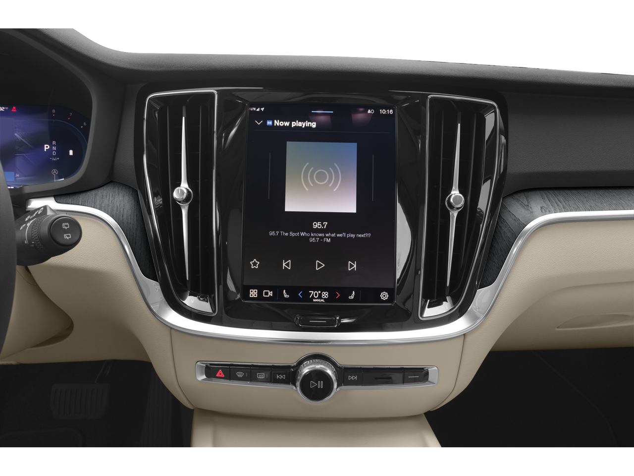 2023 Volvo V60 Cross Country B5 Plus