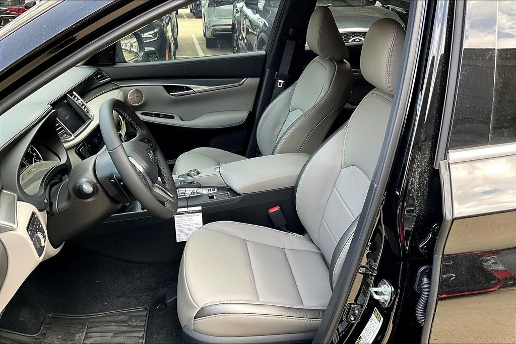 2025 INFINITI QX50 LUXE