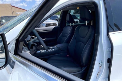 2027 INFINITI QX60 PURE