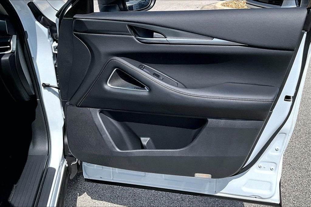 2027 INFINITI QX60 PURE