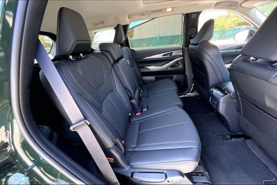 2027 INFINITI QX60 LUXE