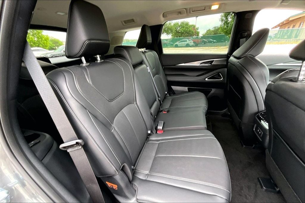 2027 INFINITI QX60 LUXE