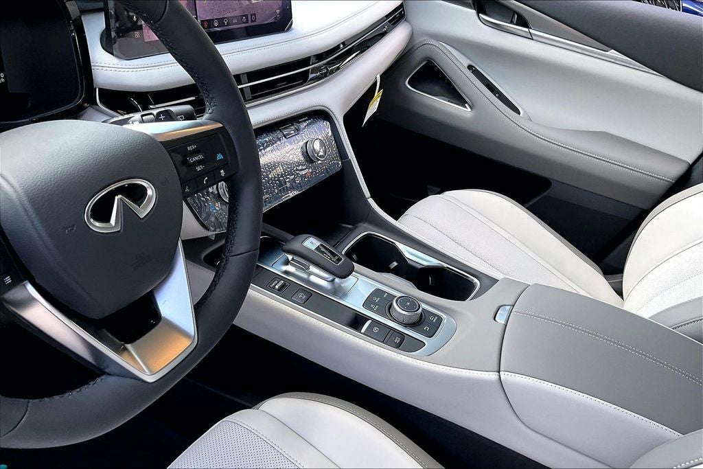 2027 INFINITI QX60 LUXE