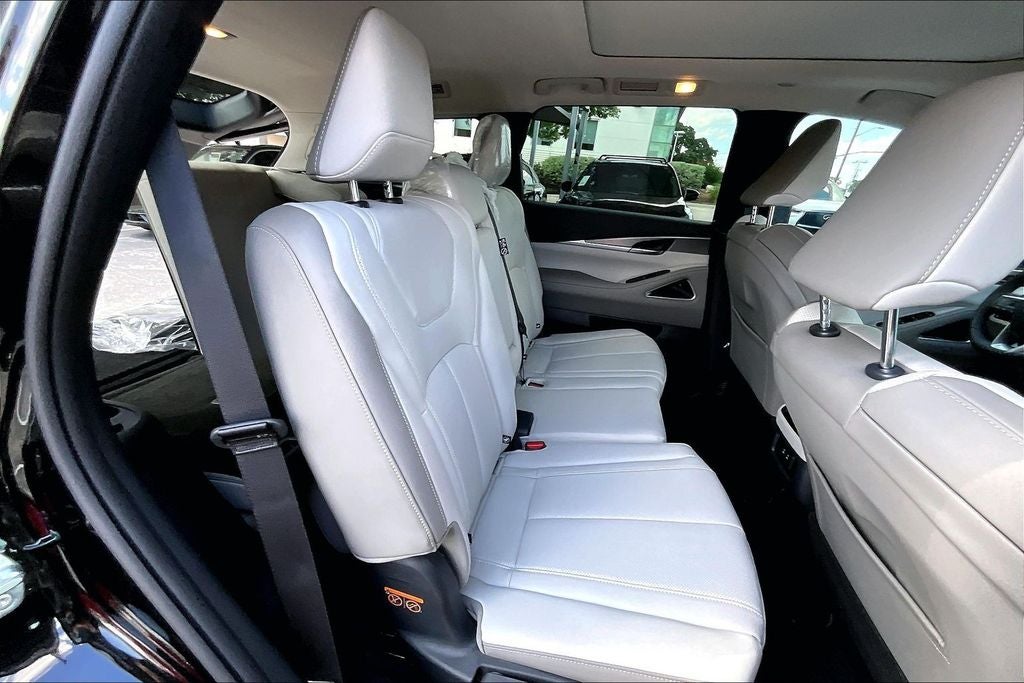 2027 INFINITI QX60 LUXE