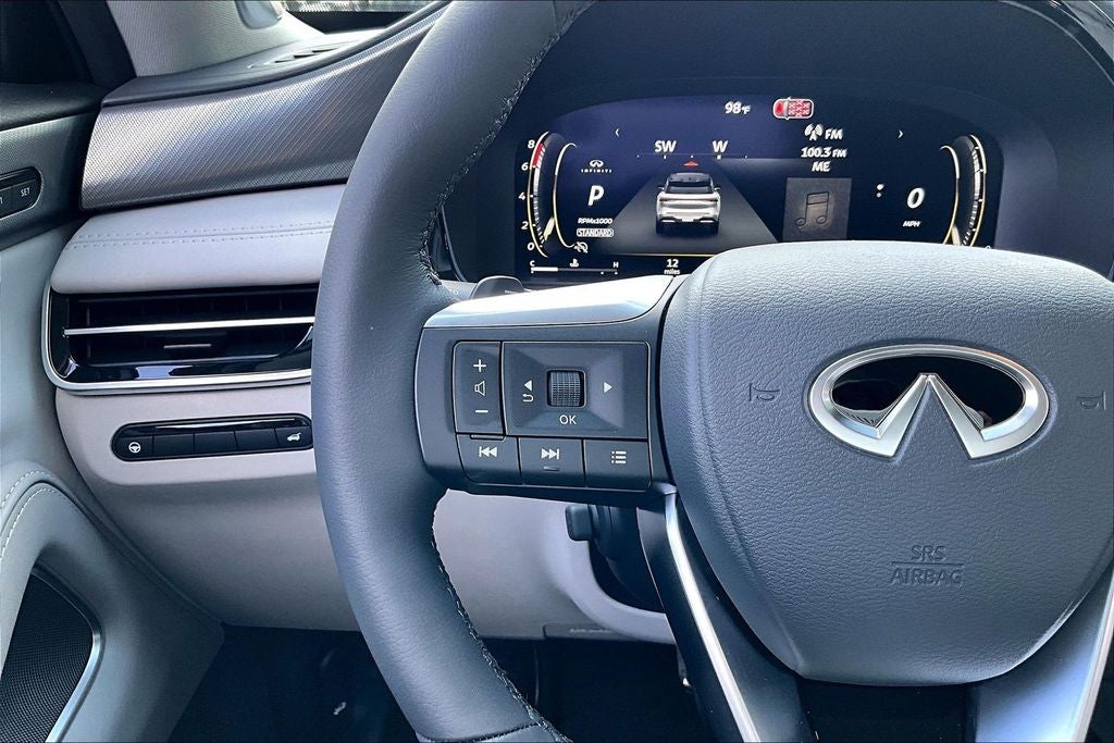2027 INFINITI QX60 LUXE