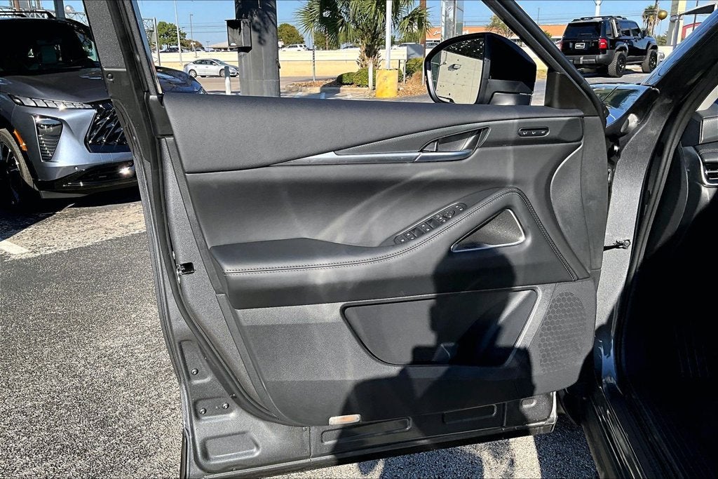 2027 INFINITI QX60 LUXE