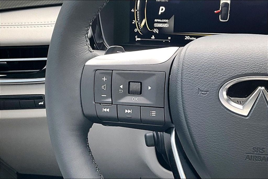 2026 INFINITI QX60 LUXE