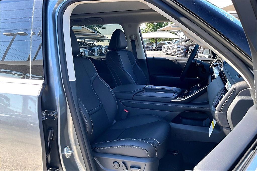 2026 INFINITI QX80 PURE