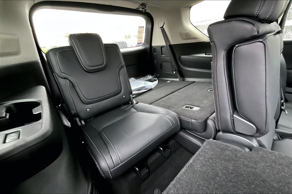 2026 INFINITI QX80 PURE