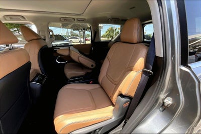 2027 INFINITI QX80 LUXE