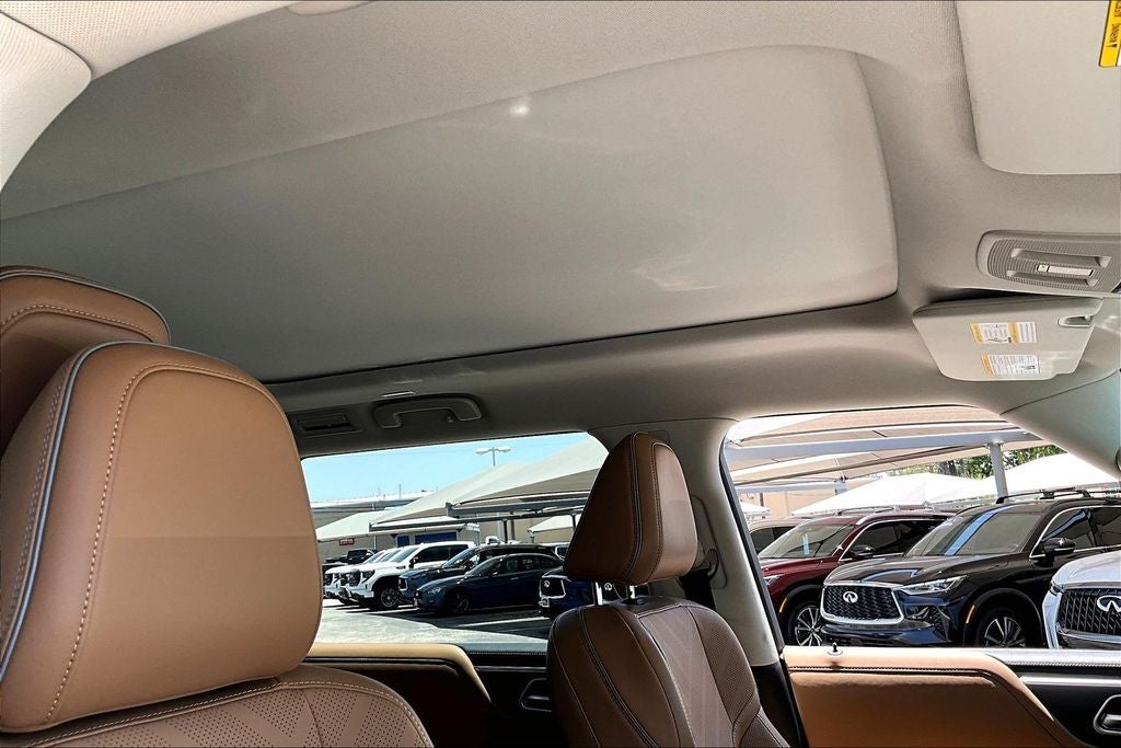 2027 INFINITI QX80 LUXE