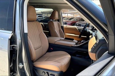 2027 INFINITI QX80 LUXE