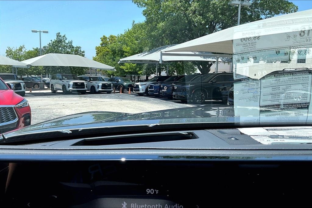 2027 INFINITI QX80 LUXE