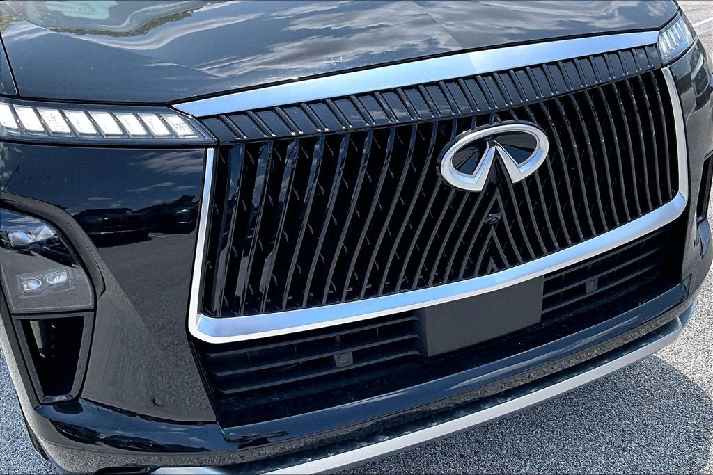 2027 INFINITI QX80 LUXE