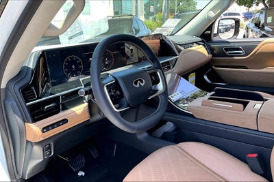2027 INFINITI QX80 LUXE