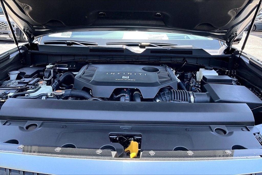 2027 INFINITI QX80 LUXE