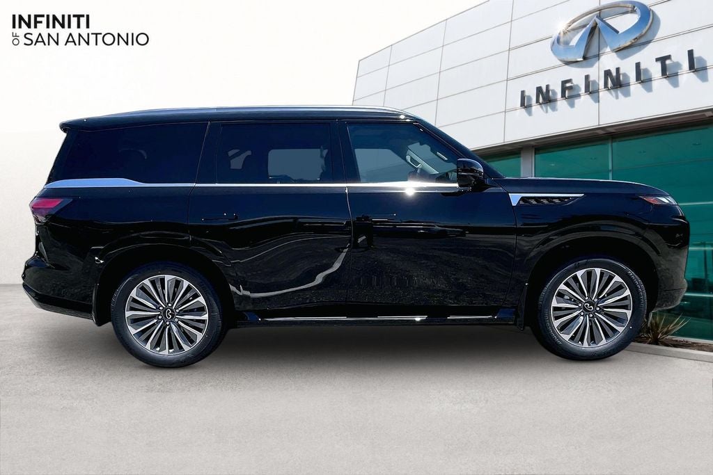 2026 INFINITI QX80 LUXE