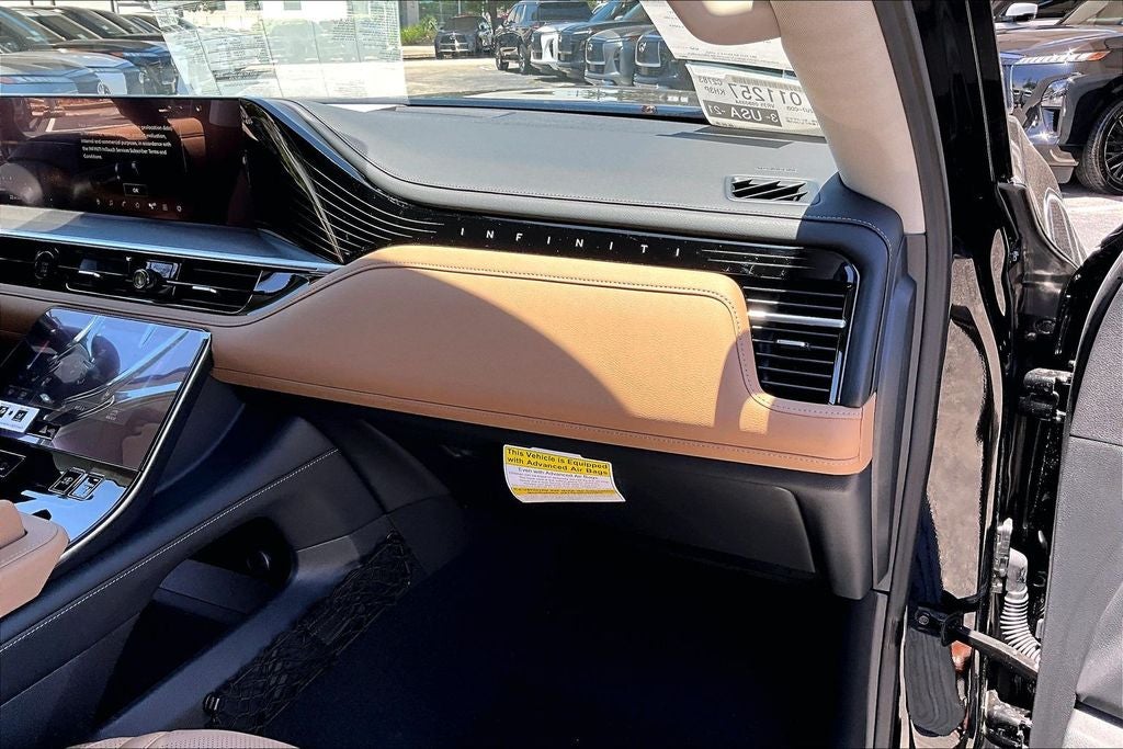 2026 INFINITI QX80 LUXE