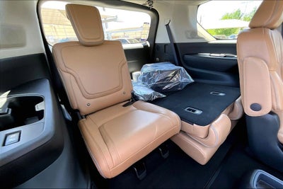 2026 INFINITI QX80 LUXE