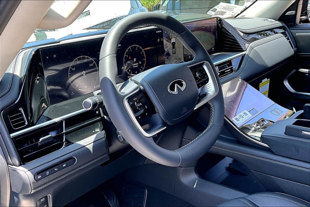 2027 INFINITI QX80 LUXE