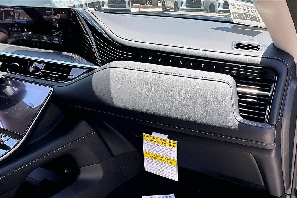 2027 INFINITI QX80 LUXE