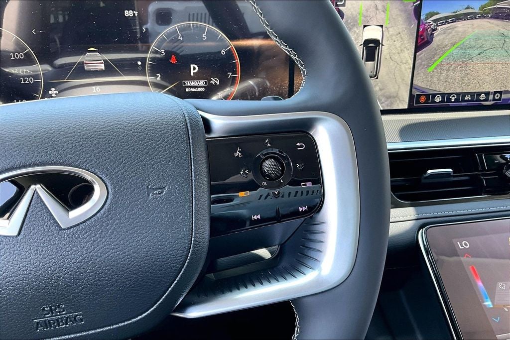 2027 INFINITI QX80 LUXE