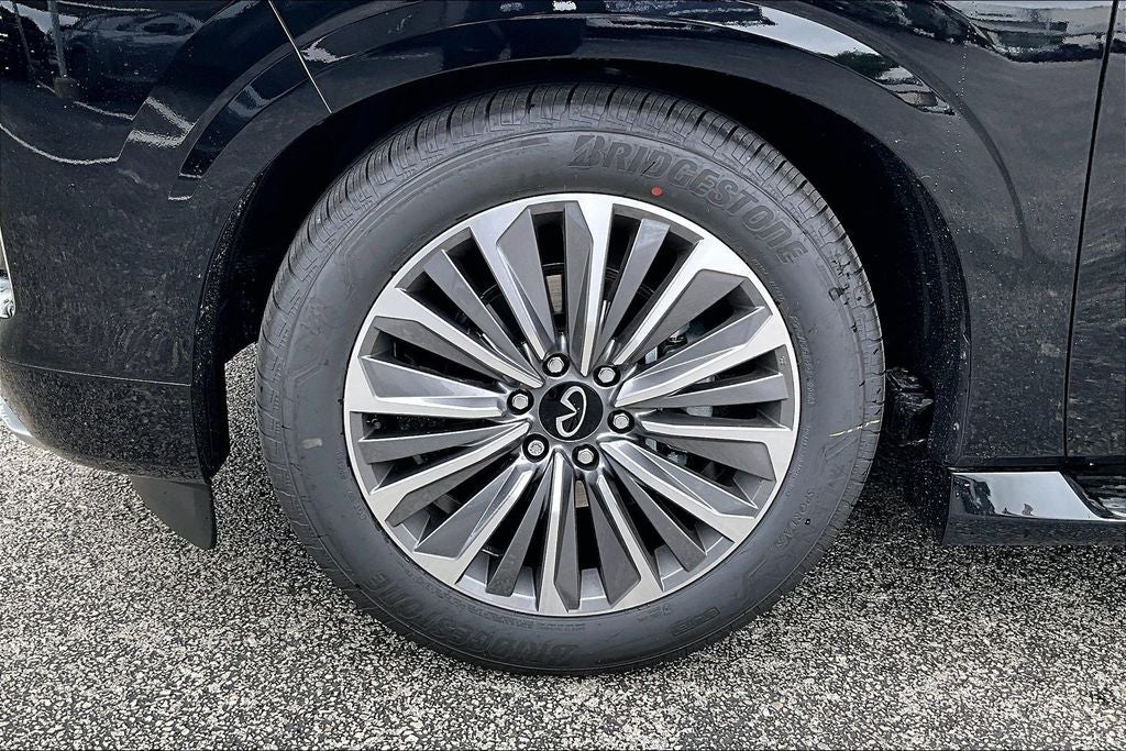 2026 INFINITI QX80 LUXE