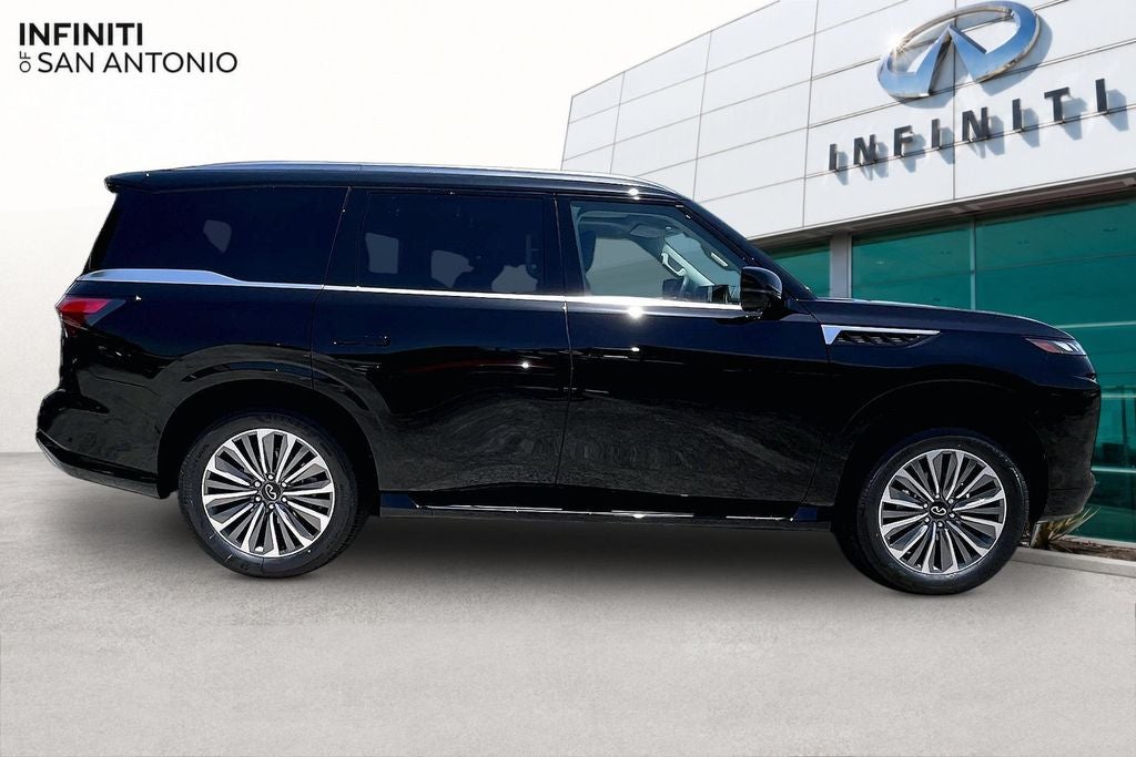 2027 INFINITI QX80 LUXE