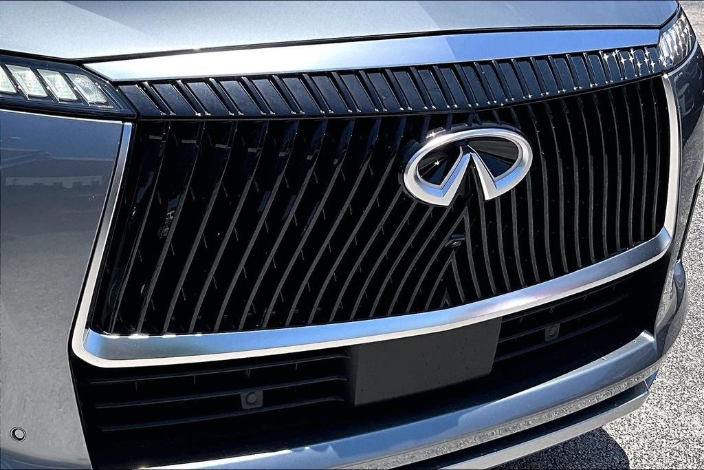 2027 INFINITI QX80 LUXE