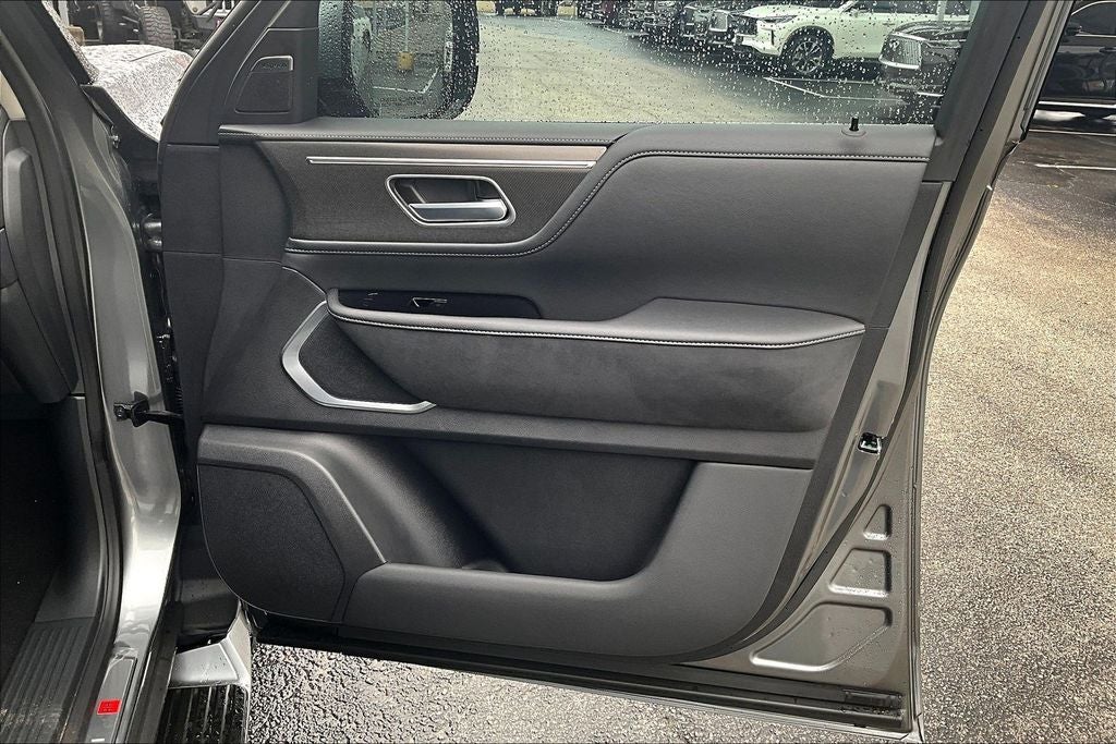 2026 INFINITI QX80 LUXE