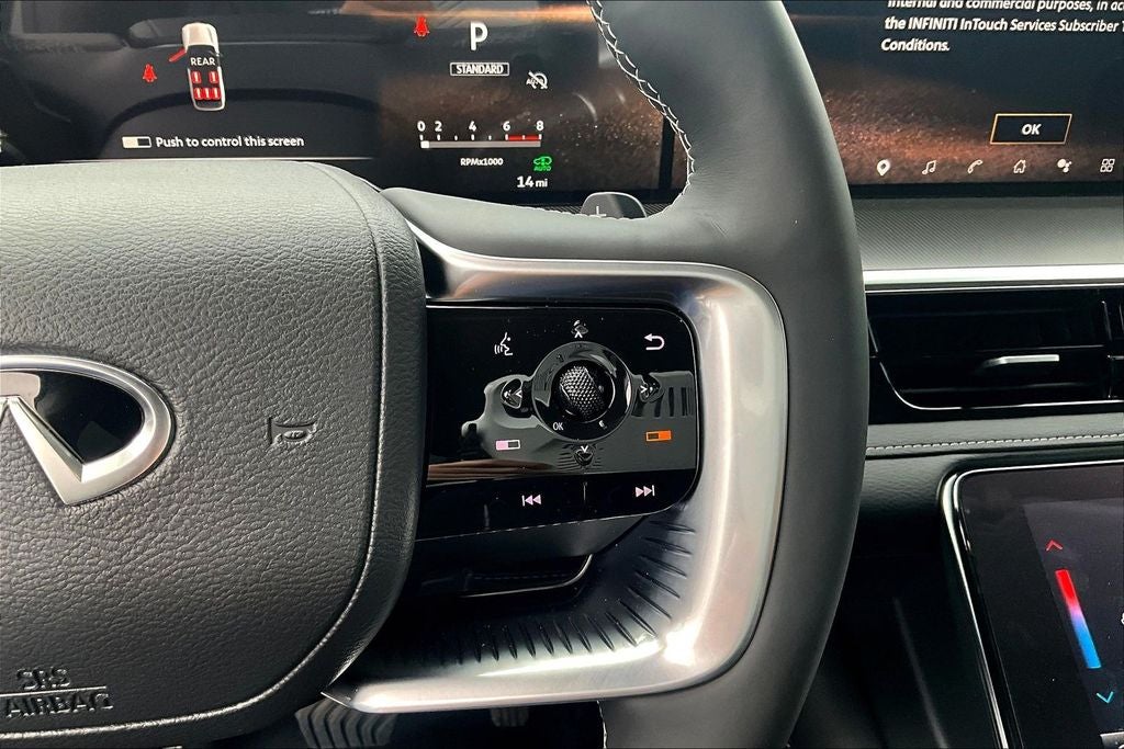 2026 INFINITI QX80 LUXE