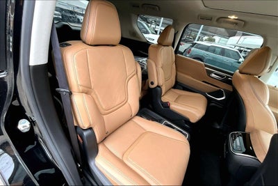 2026 INFINITI QX80 LUXE