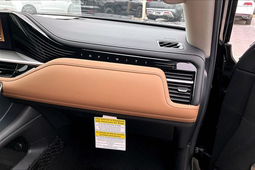 2026 INFINITI QX80 LUXE