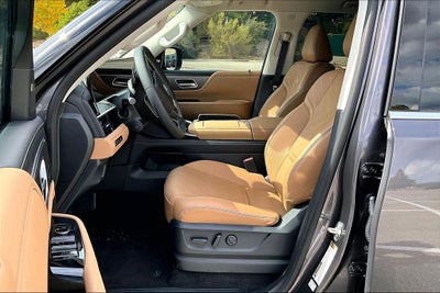 2026 INFINITI QX80 LUXE