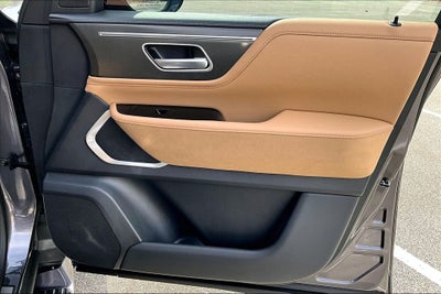 2026 INFINITI QX80 LUXE