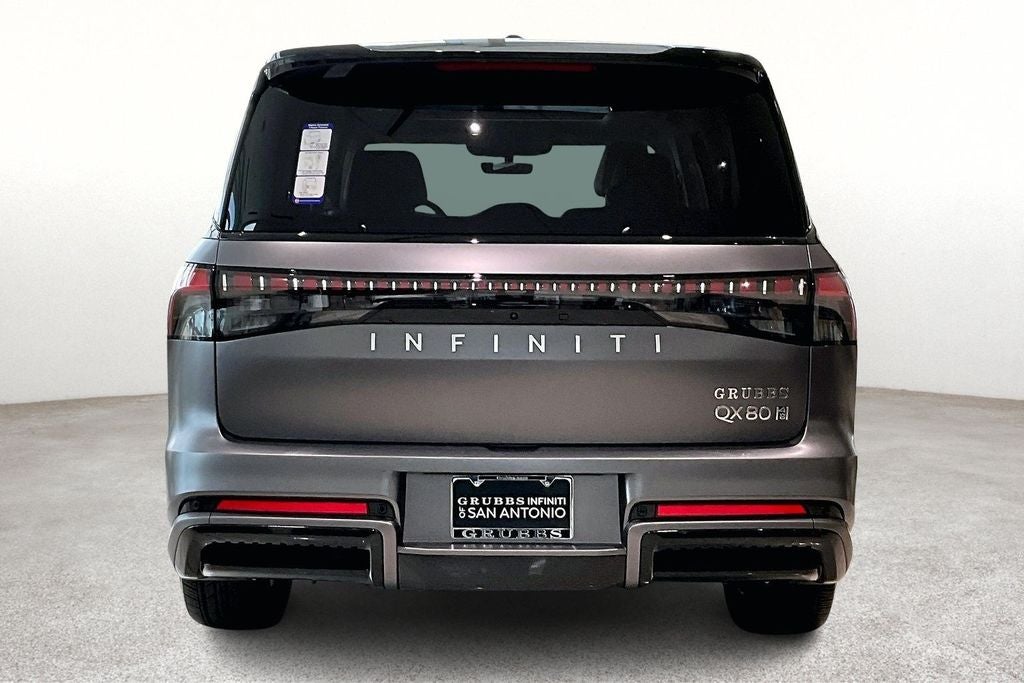 2026 INFINITI QX80 LUXE