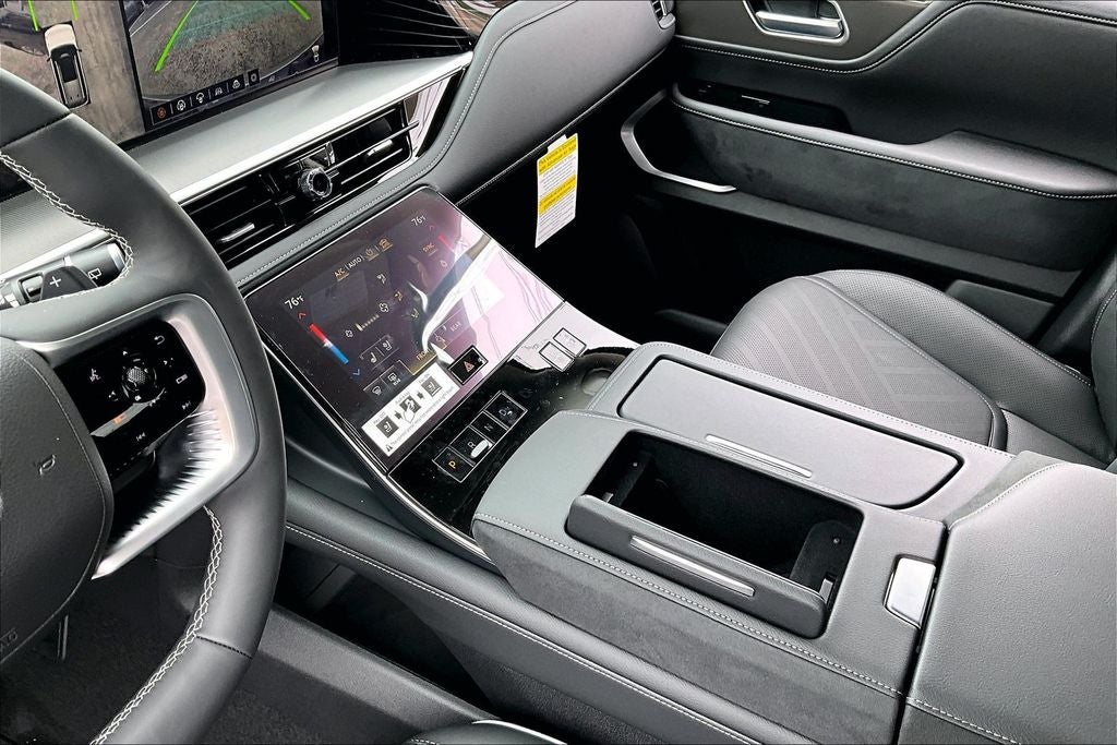 2026 INFINITI QX80 LUXE