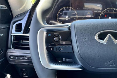 2027 INFINITI QX80 LUXE