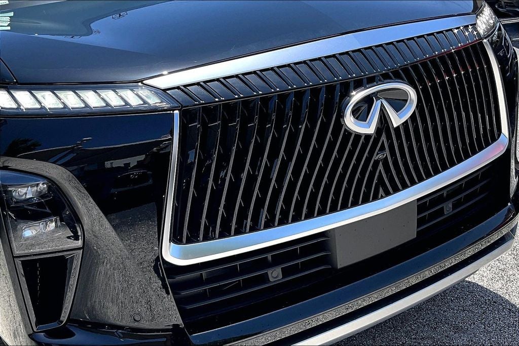 2027 INFINITI QX80 LUXE