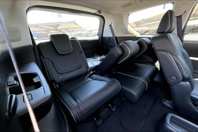 2027 INFINITI QX80 LUXE