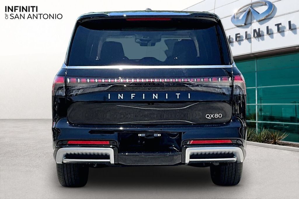 2027 INFINITI QX80 LUXE