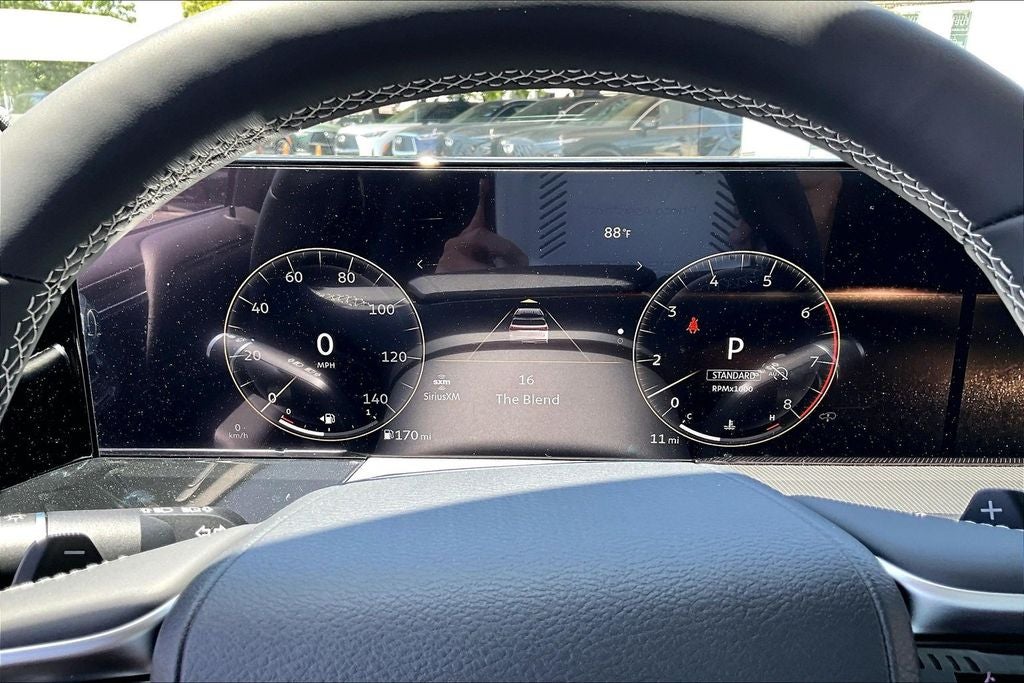 2027 INFINITI QX80 LUXE