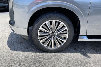 2027 INFINITI QX80 LUXE