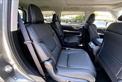 2027 INFINITI QX80 LUXE
