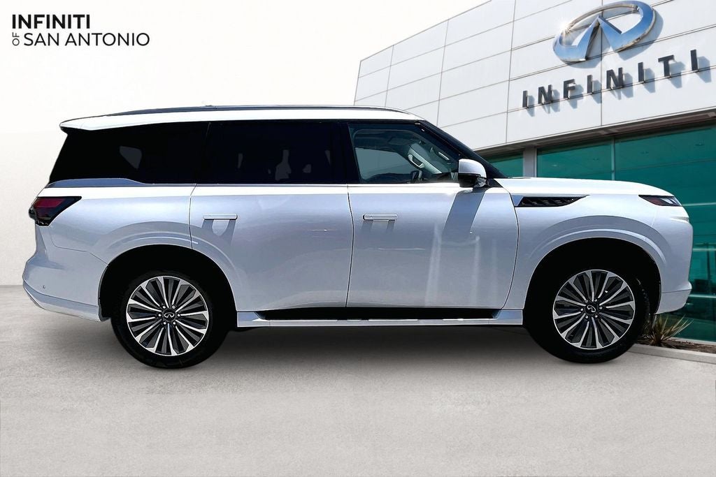 2027 INFINITI QX80 LUXE
