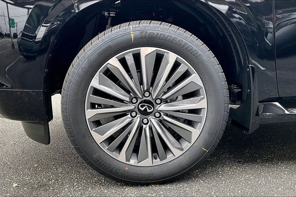 2026 INFINITI QX80 LUXE