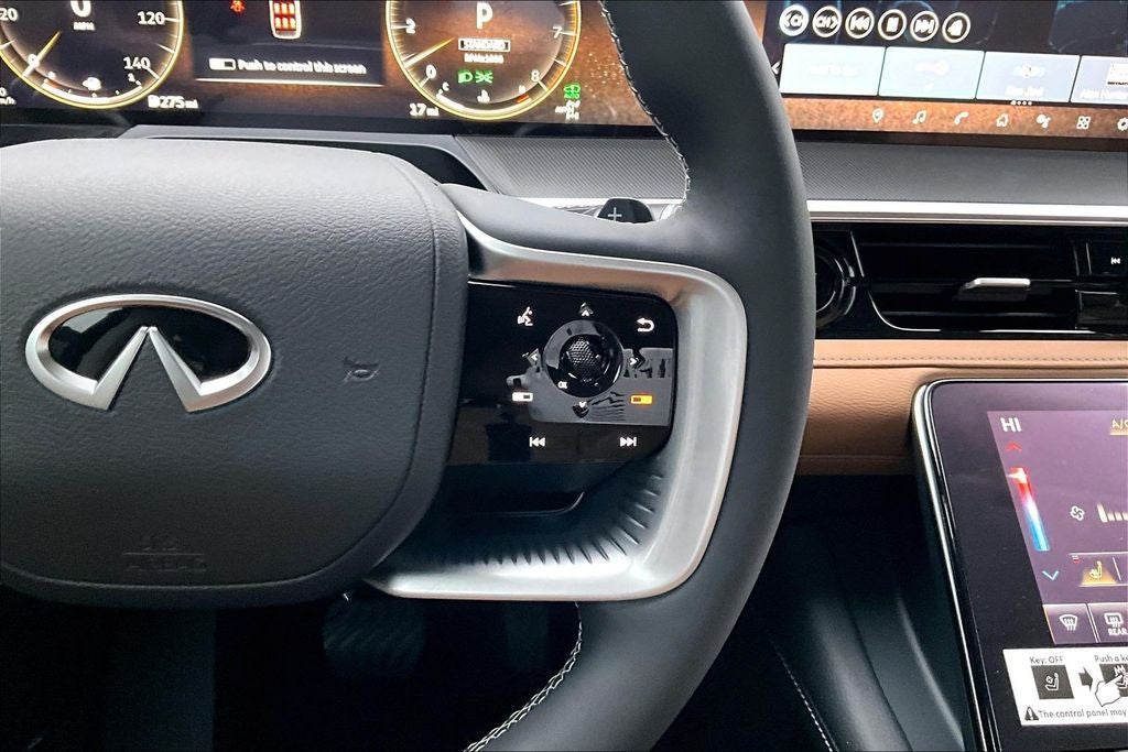 2026 INFINITI QX80 LUXE