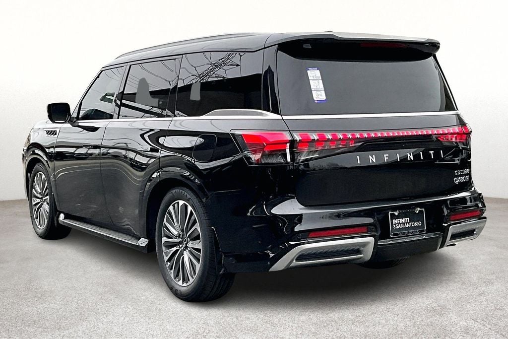 2026 INFINITI QX80 LUXE