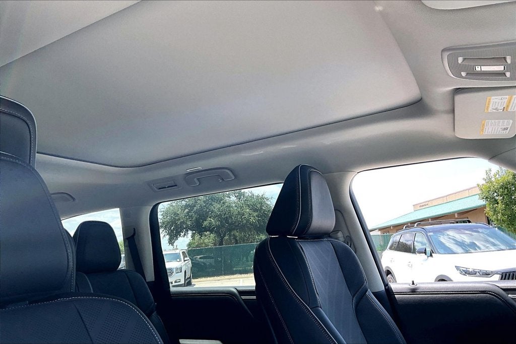 2027 INFINITI QX80 LUXE