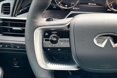 2026 INFINITI QX80 LUXE